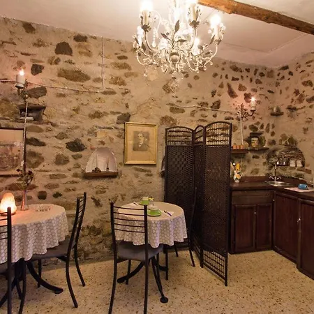 Sleeps 6 * Brienza